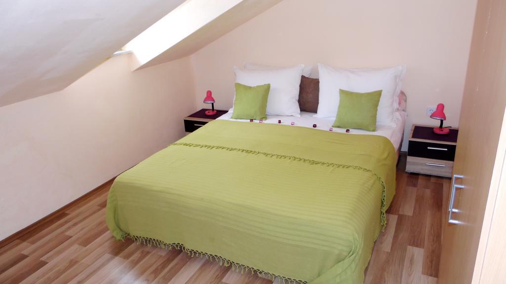 Sara Apartments Makarska Kamer foto