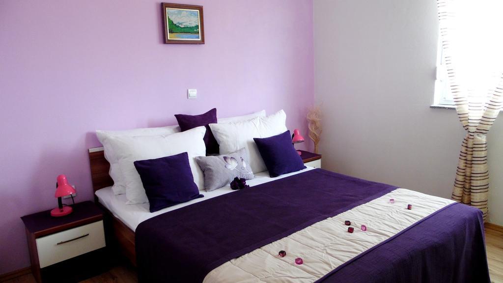 Sara Apartments Makarska Kamer foto